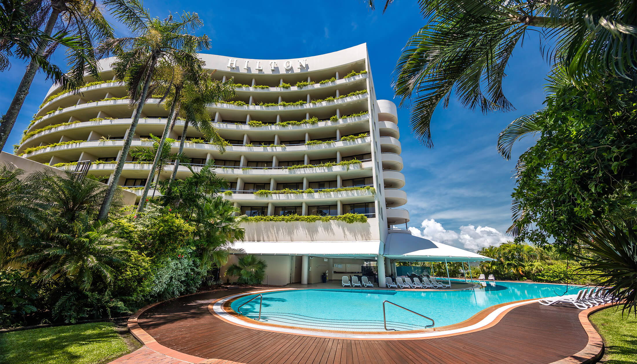 Hilton Cairns 